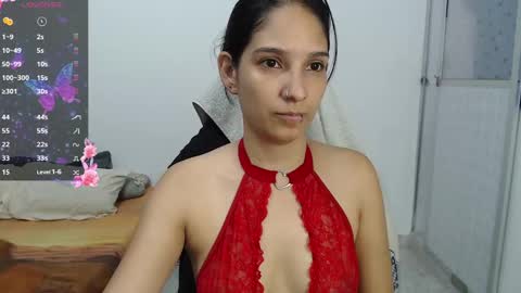 Snapshot of 69_shades chatting on 02/01/25, 07:23 lucero online show from 02/01/25, 07:23