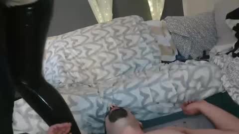 Snapshot of 69sweetpoison chatting on 03/11/25, 05:05 69sweetpoison online show from 03/11/25, 05:05