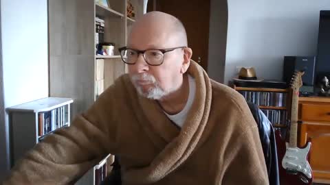  Papi  online show from 02/09/25, 09:16