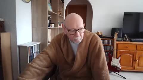  Papi  online show from 02/10/25, 09:14