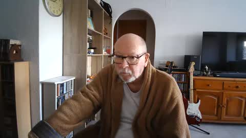  Papi  online show from 02/16/25, 12:43