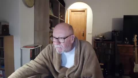  Papi  online show from 03/09/25, 08:21