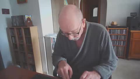  Papi  online show from 10/11/25, 08:46