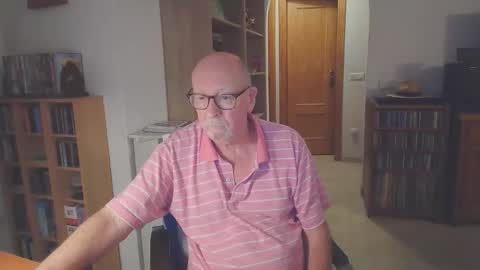  Papi  online show from 11/01/25, 09:17