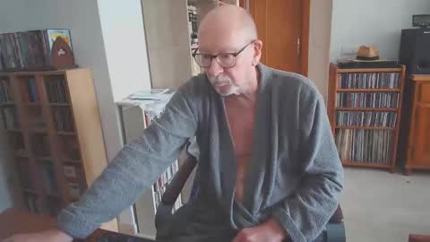  Papi  online show from 11/05/25, 09:53