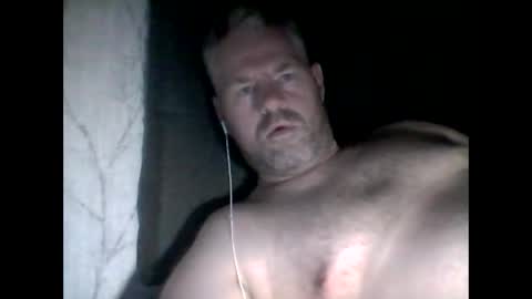 Snapshot of 81jonnyx chatting on 10/10/25, 04:55 81jonnyx online show from 10/10/25, 04:55