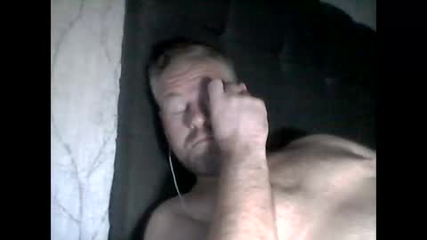 Snapshot of 81jonnyx chatting on 10/12/25, 08:46 81jonnyx online show from 10/12/25, 08:46