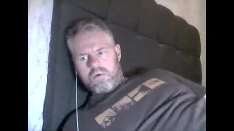 Snapshot of 81jonnyx chatting on 10/16/25, 07:48 81jonnyx online show from 10/16/25, 07:48