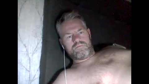 Snapshot of 81jonnyx chatting on 10/19/25, 07:20 81jonnyx online show from 10/19/25, 07:20