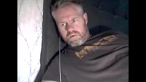 Snapshot of 81jonnyx chatting on 10/27/25, 10:30 81jonnyx online show from 10/27/25, 10:30