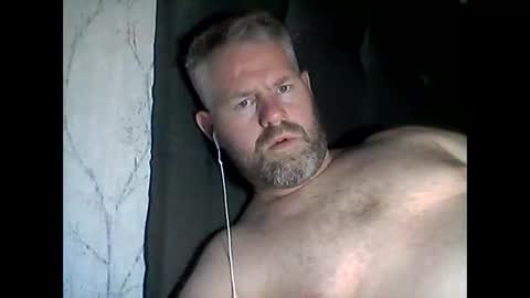 Snapshot of 81jonnyx chatting on 11/16/25, 09:42 81jonnyx online show from 11/16/25, 09:42