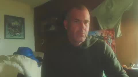 Snapshot of 88mikey88mike chatting on 10/13/25, 04:23 88mikey88mike online show from 10/13/25, 04:23