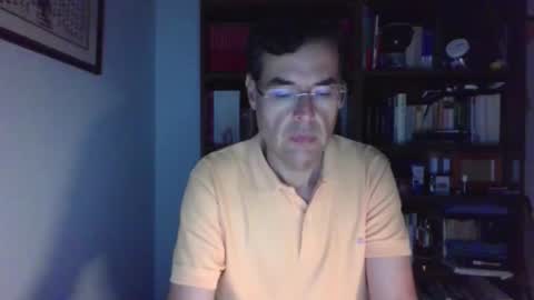 8age online show from 09/15/25, 10:54