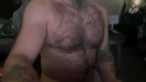 Snapshot of 8curveforyou chatting on 10/15/25, 04:45 8curveforyou online show from 10/15/25, 04:45