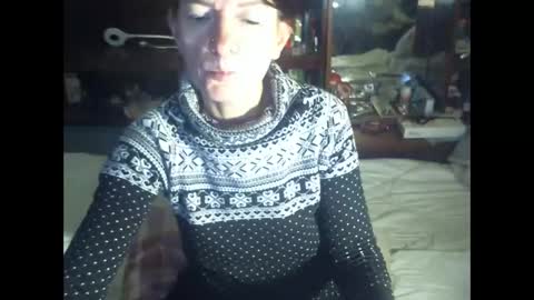 Snapshot of 8mistress8 chatting on 12/05/24, 06:33 8MISTRESS8 online show from 12/05/24, 06:33