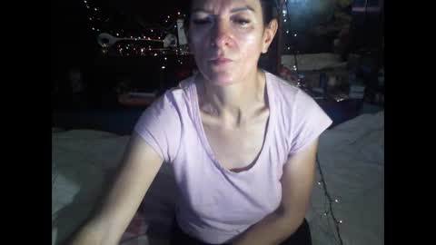 Snapshot of 8mistress8 chatting on 12/31/24, 06:24 8MISTRESS8 online show from 12/31/24, 06:24