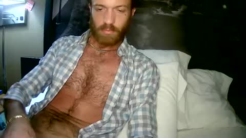 Snapshot of 90210screamer chatting on 12/02/24, 01:24 90210screamer online show from 12/02/24, 01:24