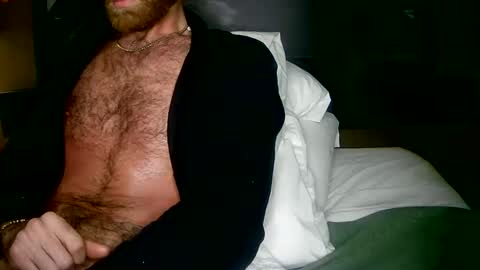 Snapshot of 90210screamer chatting on 12/04/24, 12:58 90210screamer online show from 12/04/24, 12:58