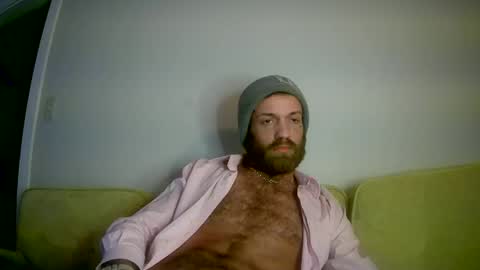 Snapshot of 90210screamer chatting on 12/14/24, 08:34 90210screamer online show from 12/14/24, 08:34