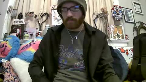 Snapshot of 90210screamer chatting on 11/18/25, 01:48 90210screamer online show from 11/18/25, 01:48