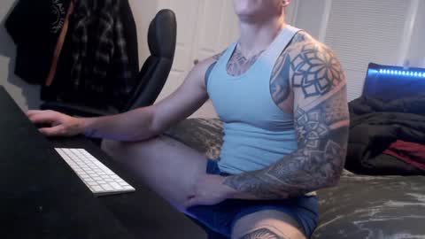 9inchbulll online show from 12/18/24, 04:42