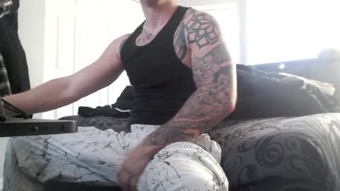 9inchbulll online show from 01/01/25, 09:09