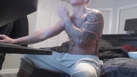 9inchbulll online show from 01/06/25, 04:26