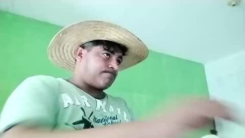 9vinhocamshow online show from 02/08/25, 12:17