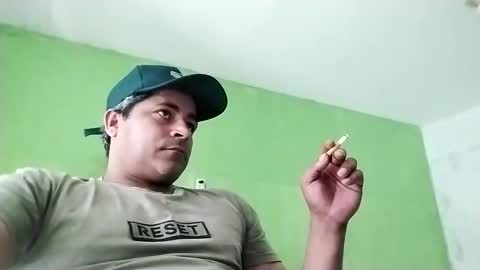 9vinhocamshow online show from 11/01/25, 10:17