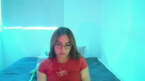 Snapshot of _abbyyyy_ chatting on 09/15/25, 05:46 abby 3 online show from 09/15/25, 05:46