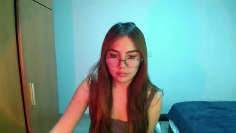 Snapshot of _abbyyyy_ chatting on 10/02/25, 09:49 abby 3 online show from 10/02/25, 09:49