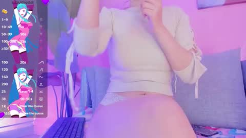 Abril  online show from 10/24/25, 04:20