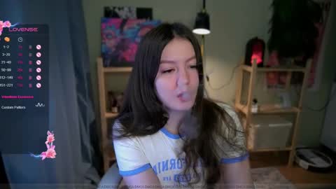 Snapshot of _aein_emy_ chatting on 02/27/25, 02:32 Emy online show from 02/27/25, 02:32