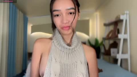 Snapshot of _agatha69_ chatting on 11/15/25, 02:42 agatha online show from 11/15/25, 02:42