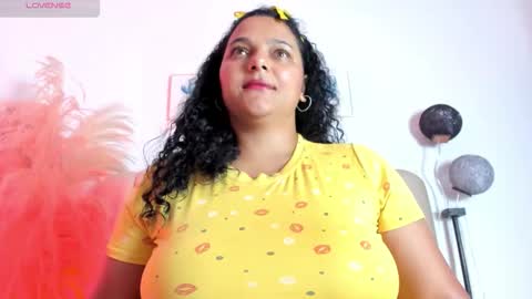 _aithanaa_ online show from 11/04/25, 07:35