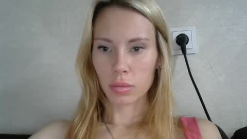 _alex1819 online show from 10/13/25, 07:19