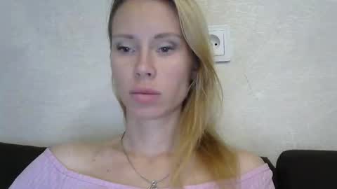 _alex1819 online show from 10/14/25, 07:09