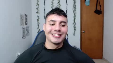 Alex online show from 10/03/25, 01:13