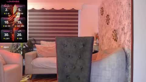 Snapshot of _alice_horny_ chatting on 09/08/25, 08:30 _alice_horny_ online show from 09/08/25, 08:30