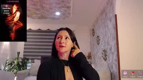 Snapshot of _alice_horny_ chatting on 09/18/25, 11:12 _alice_horny_ online show from 09/18/25, 11:12
