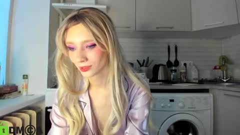 Gaylord online show from 01/14/25, 01:06