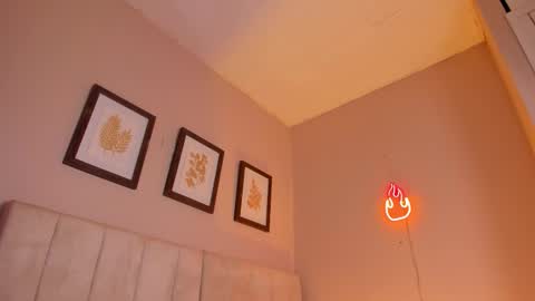 Hii I m Alison   online show from 10/11/25, 11:47