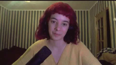 Snapshot of _amber_doll_ chatting on 11/11/25, 02:33 Amber online show from 11/11/25, 02:33