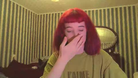 Snapshot of _amber_doll_ chatting on 11/25/25, 02:11 Amber online show from 11/25/25, 02:11