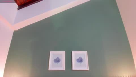 Ana Victoria online show from 10/21/25, 12:39