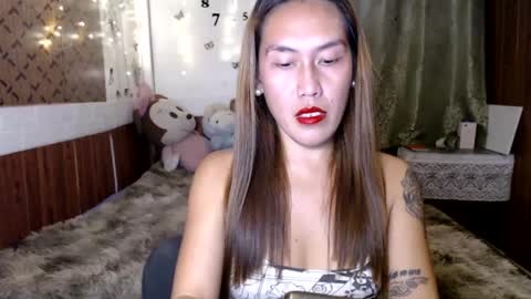 Snapshot of _angelari_ chatting on 02/03/25, 12:57 Pearl online show from 02/03/25, 12:57