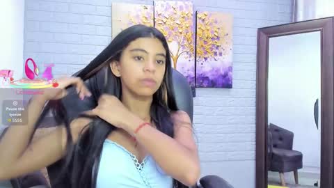      online show from 11/21/25, 07:34