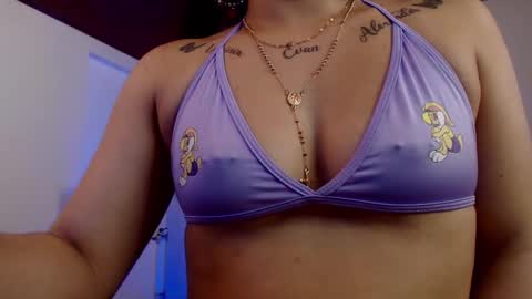 Snapshot of _anne_hot chatting on 12/14/24, 03:36 Anne online show from 12/14/24, 03:36