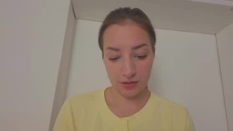 Snapshot of _annieone chatting on 10/03/25, 09:45 Anna online show from 10/03/25, 09:45