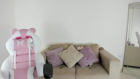 Snapshot of _april_smith_ chatting on 01/13/25, 12:13 online show from 01/13/25, 12:13